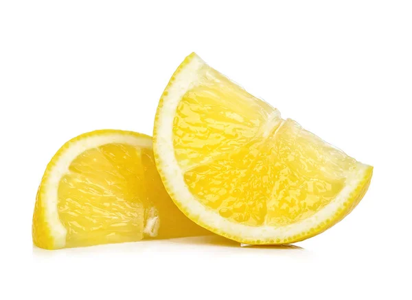 Fetta di limone isolata su fondo bianco — Foto Stock