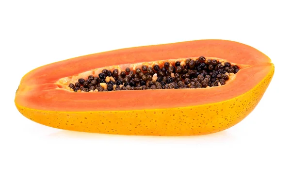 Połowa papai izolowana na białym tle — Zdjęcie stockowe
