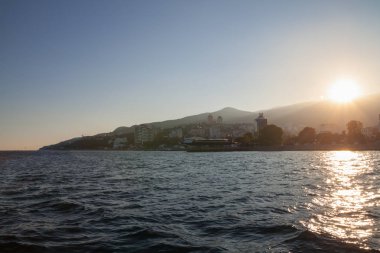 (deniz kıyı kıyı şeridi)