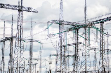 Elektrik hattı. 