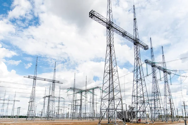 Linha de energia elétrica — Fotografia de Stock