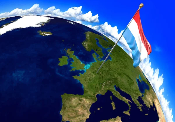 Luxemburg nationale vlag markeren van de locatie van het land op de wereldkaart — Stockfoto
