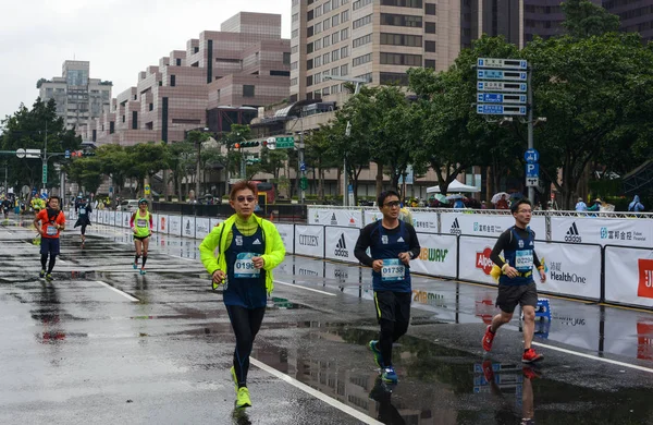Tajpej Tajwan Grudnia 2017 Biegaczy Sprint Dół Końcowego Odcinka Drogi — Zdjęcie stockowe