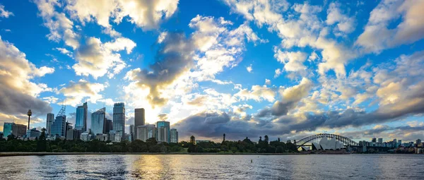 Brett Panorama Sydney Australien Med Fantastiska Solnedgång Och Moln Över — Stockfoto