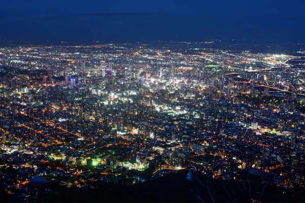 Bländande Nattutsikt Över Sapporo Japan Med Centrum Glödande Ljust Stockbild