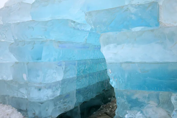 Kostki lodu ułożone — Zdjęcie stockowe