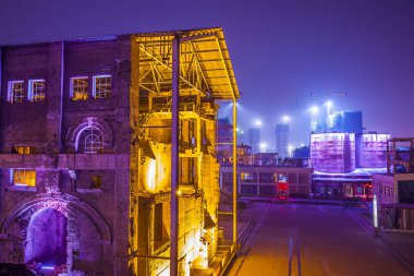 Fabrika binaları ve endüstriyel ekipmanlar