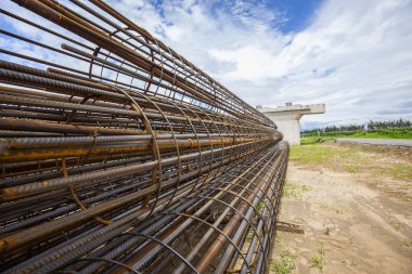 Köprü iskelesi yapım aşamasında