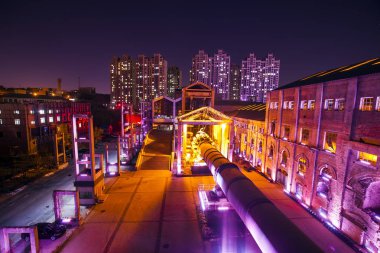 Fabrika binaları ve endüstriyel ekipmanlar