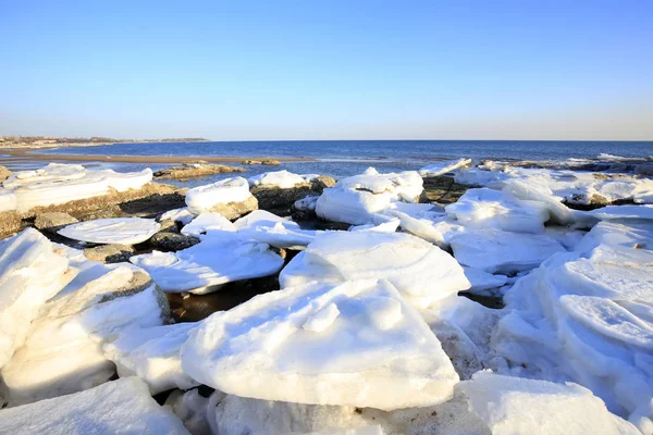 海の景色は冬です。 — ストック写真