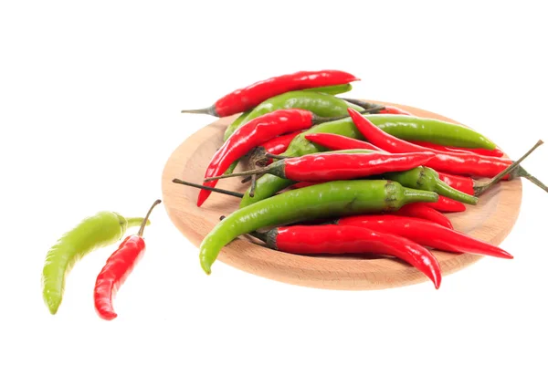 Pimentas vermelhas e pimentas verdes — Fotografia de Stock