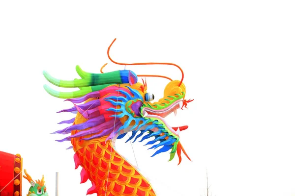 Дракон на китайском фестивале фонарей — стоковое фото
