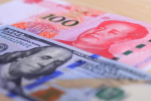 Us dollar and RMB — Stock Photo, Image