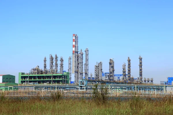 Chemical plant — Stock Photo, Image