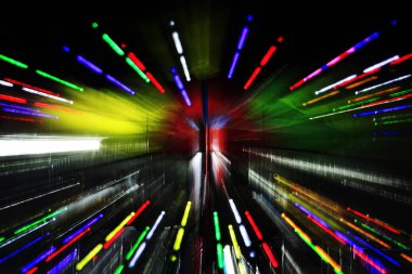 Dönen renkli ışıklar