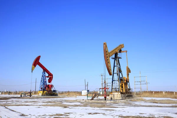 Campo petrolífero escena — Foto de Stock