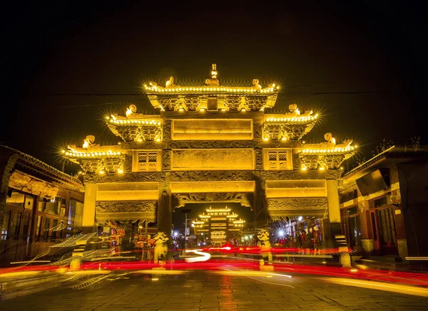 Chinese traditional buildings at night — Stock Photo, Image