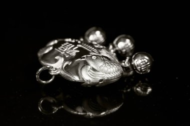 Gümüş Takıbolsa de oro con regalos