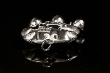 Gümüş Takıbolsa de oro con regalos