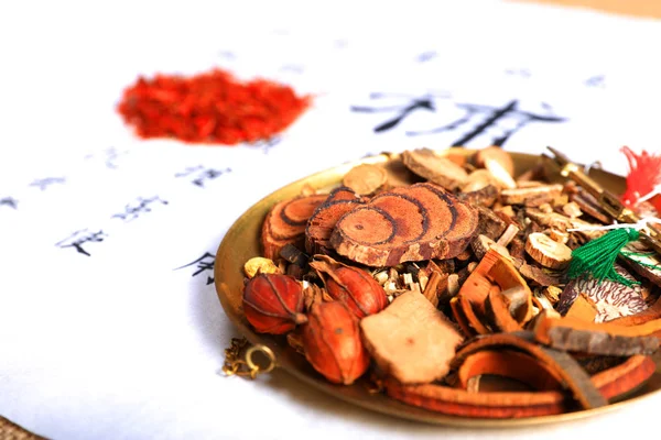 Chinese herbal medicine — Stock Photo, Image