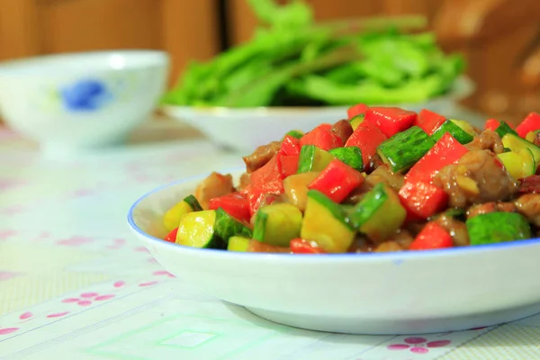 Comida chinesa, frango kung pao — Fotografia de Stock