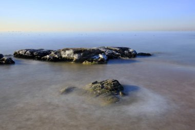 Kış sahili manzarası