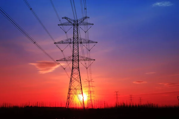 Silhouette Evening High Voltage Tower — Stockfoto