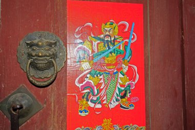 Çin antik ahşap kapı ve kapı tokmağı