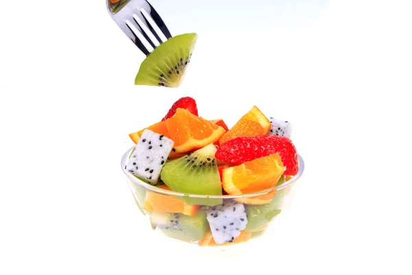 Neue Drachenfrüchte, Kiwi und Orangen — Stockfoto