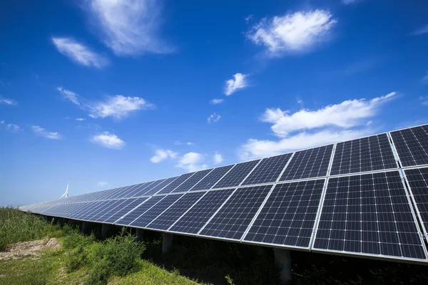 Güneş Fotovoltaik Panelleri Güneş Fotovoltaik Enerji Üretim Sistemleri — Stok fotoğraf