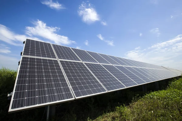 Güneş fotovoltaik panelleri ve güneş fotovoltaik enerji üretim sistemleri