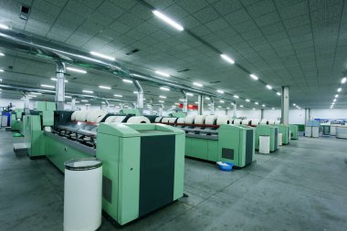 Dönen değirmenin atölyesi ve ekipmanı