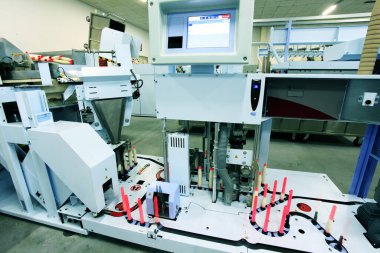 Dönen değirmenin atölyesi ve ekipmanı