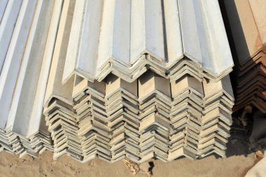 Temiz Açı Çelik Satırları