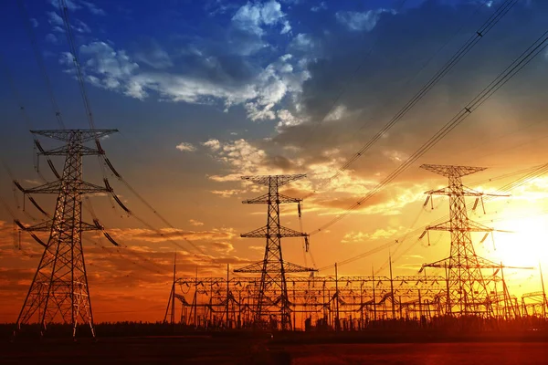 Silueta Del Pilón Transmisión Electricidad Noche — Foto de Stock