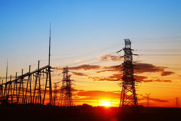 Silhouette Evening Electricity Transmission Pylon — Stock Photo, Image