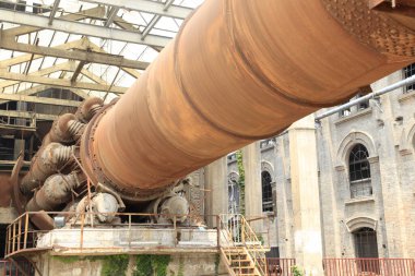 Endüstriyel park, eski çimento üretim ekipmanları