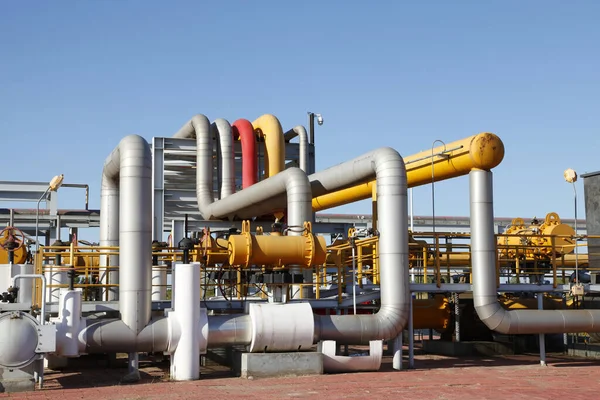 Scena Pól Naftowych Rurociągi Naftowe Urządzenia — Zdjęcie stockowe