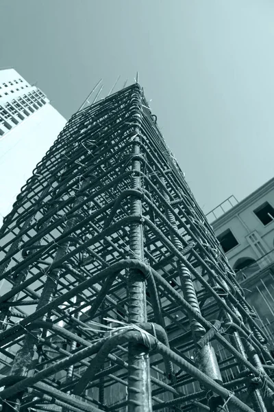 Stahlgitter Auf Der Baustelle — Stockfoto