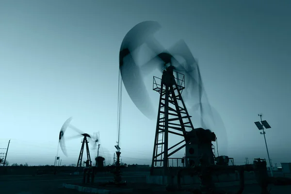 Evening Silhouette Oil Pump — Stock Photo, Image