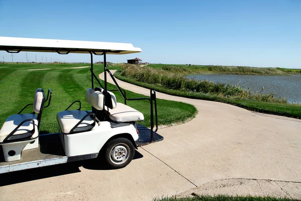 White Golf Carts Green Golf Course — Stock Photo, Image