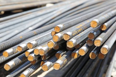 Demir, çelik inşaat alanında.