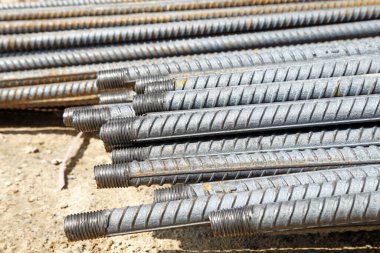 Demir, çelik inşaat alanında.