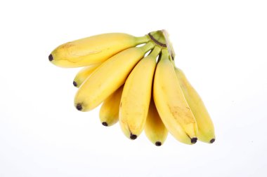 Muz tropikal bir meyvedir, çok lezzetlidir.