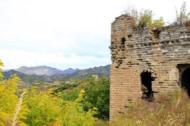 Sonbaharda, Çin Seddi.