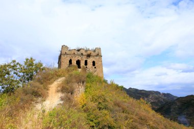 Sonbaharda, Çin Seddi.