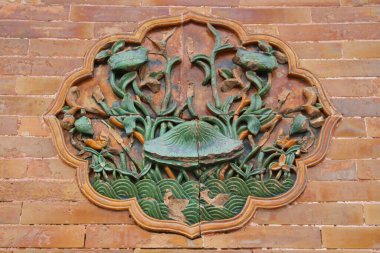 Qing dongling, longfeng kapısı, temiz dongling tarihi bir binadır.