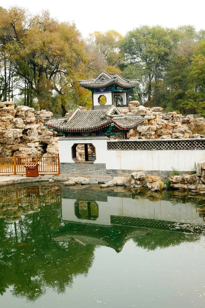 Китайский Классический Сад Павильон Пруды Красиво — стоковое фото
