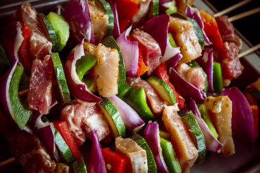 Çeşitli renkli ve sağlıklı sebze ızgara, benim düzenli satırlar