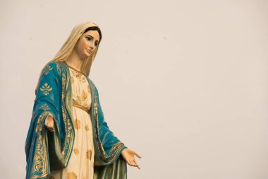 Meryem Ana heykeli sıcak sesi